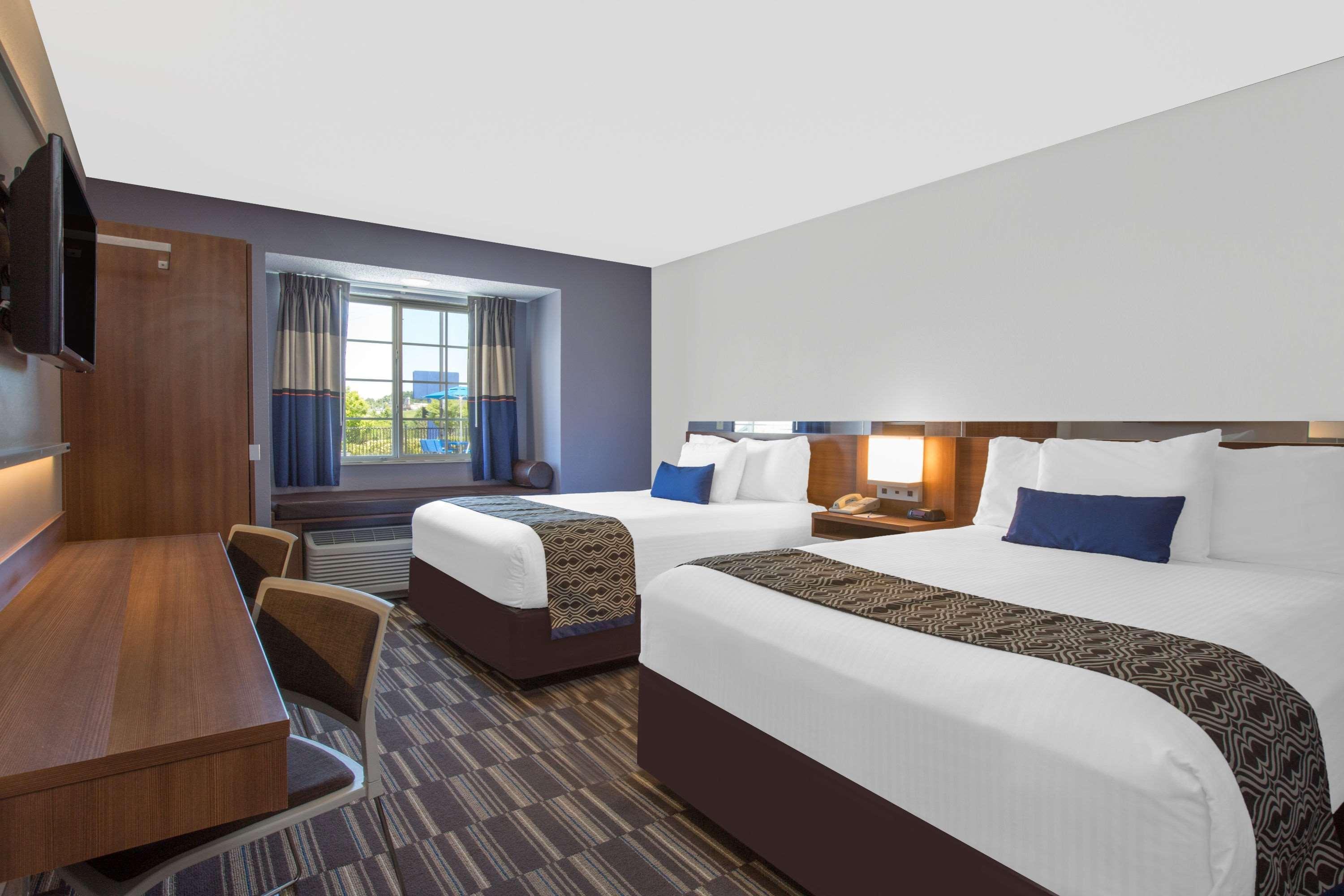 Microtel Inn & Suites By Wyndham Gardendale Buitenkant foto