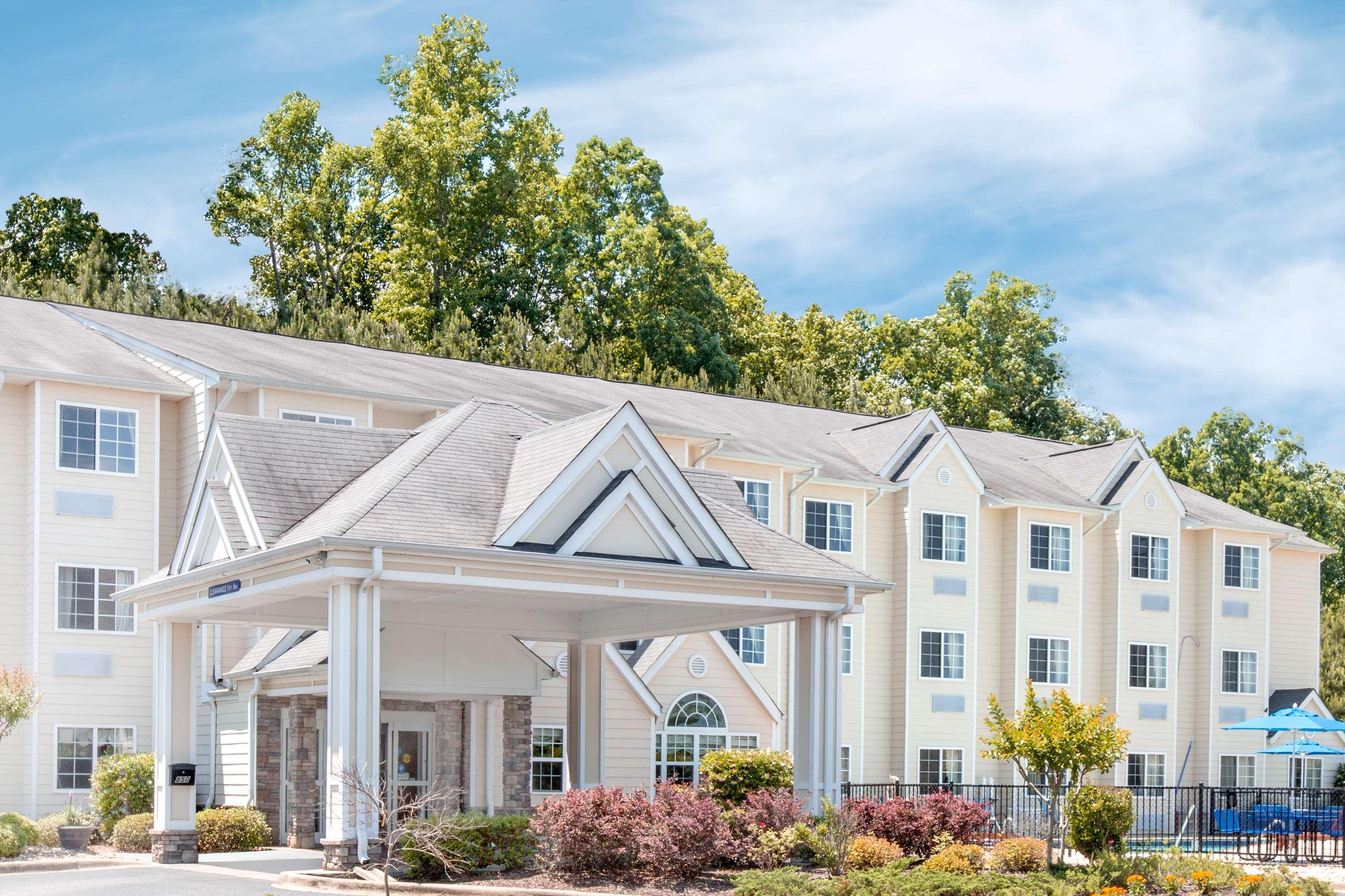 Microtel Inn & Suites By Wyndham Gardendale Buitenkant foto
