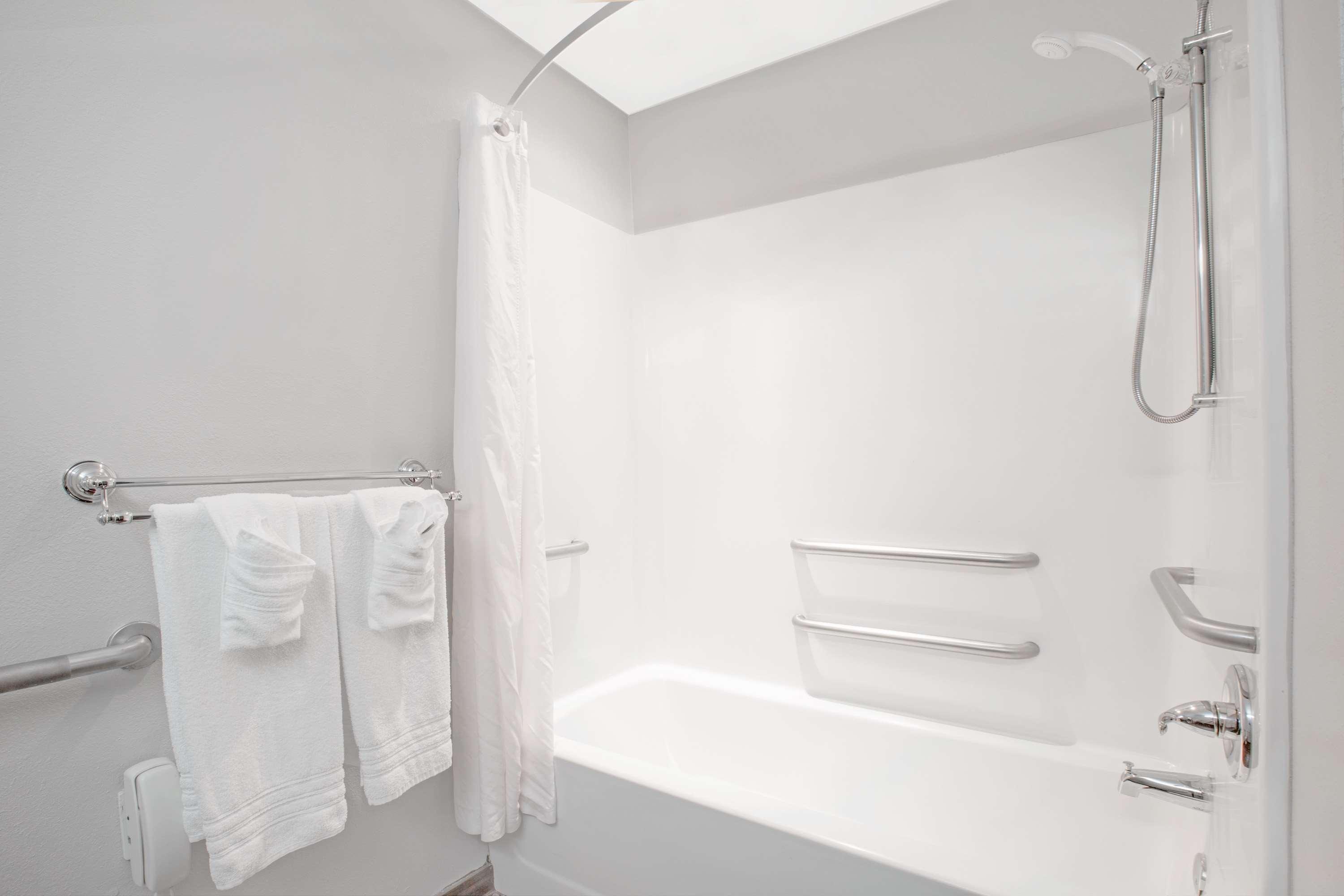 Microtel Inn & Suites By Wyndham Gardendale Buitenkant foto